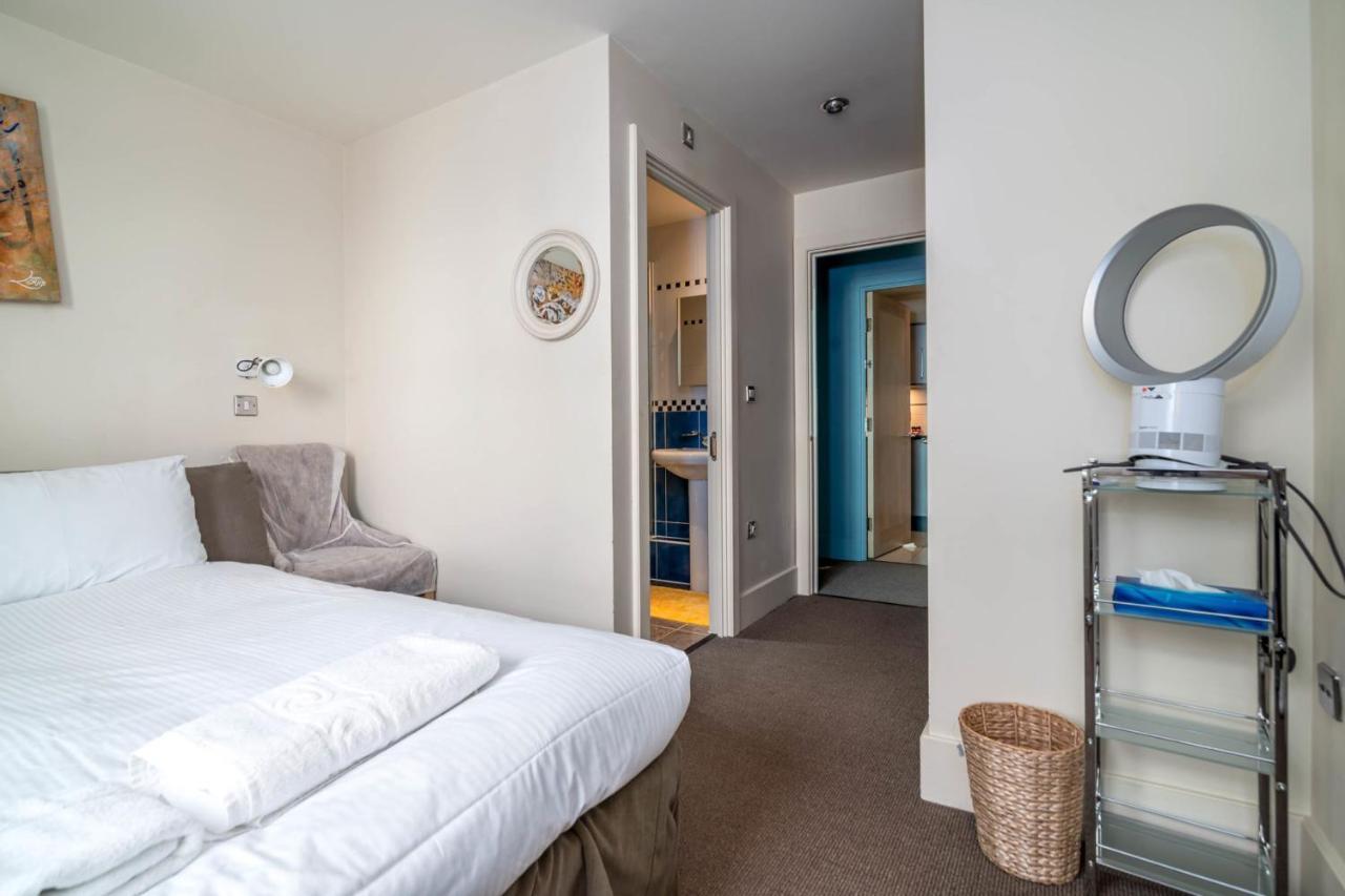 Guestready Superb Central Overlooking River Thames ลอนดอน ภายนอก รูปภาพ